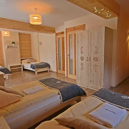 Pasternik לינה וארוחת בוקר 3*